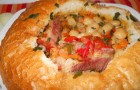 Ciorbă de fasole în pâine