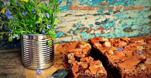 Brownies cu unt de arahide